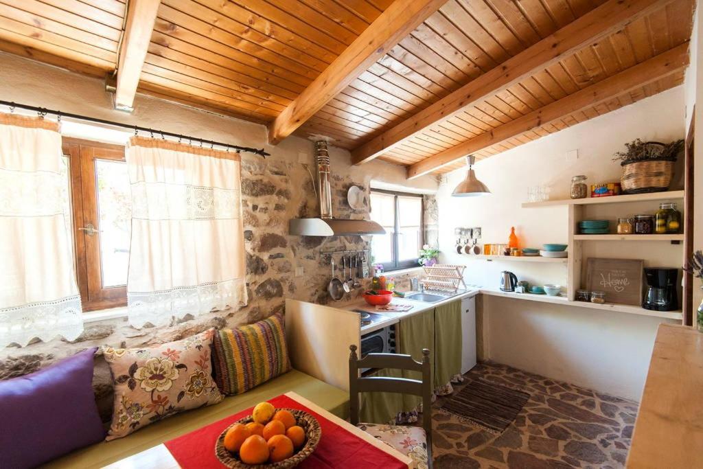 Agrotourism Traditional House Apartment Apostoli Exterior photo